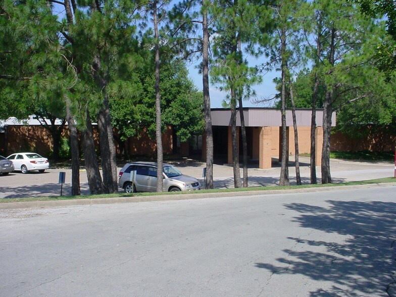 More Photos Of 301 Hospital Dr, Corsicana Medical For Lease