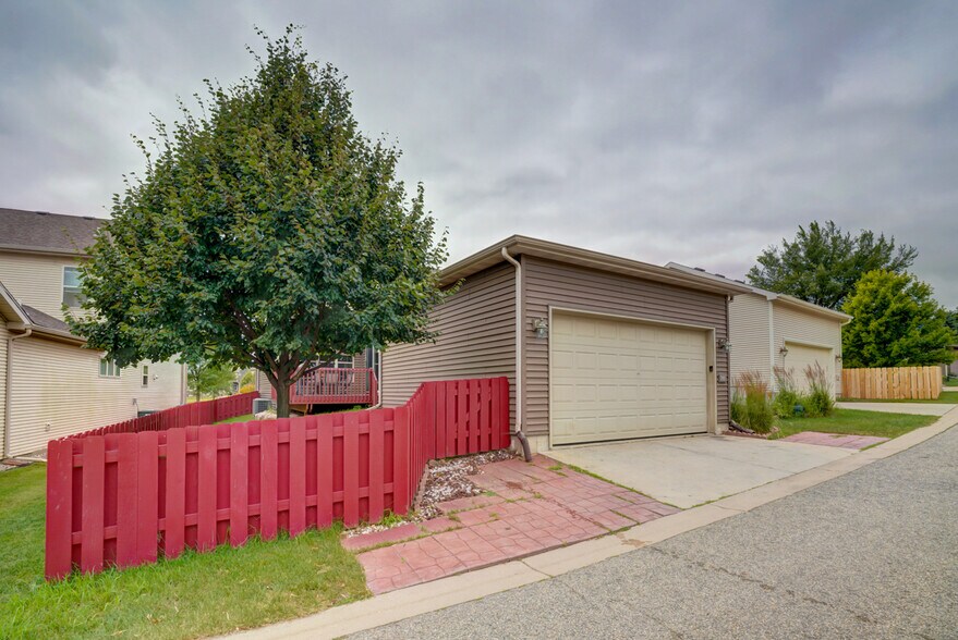 More Photos Of 705 Lone Oak Ln, Verona Assisted Living For Sale