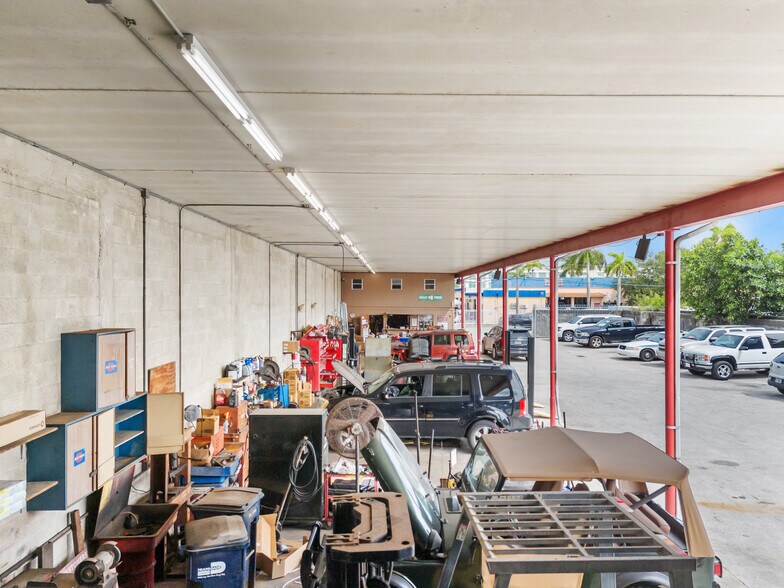 More Photos Of 105 NE 1st Rd, Homestead Industrial For Sale