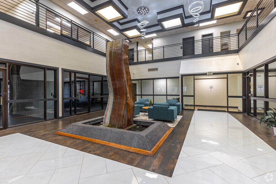 More Photos Of 5751 Kroger Dr, Fort Worth Office For Lease