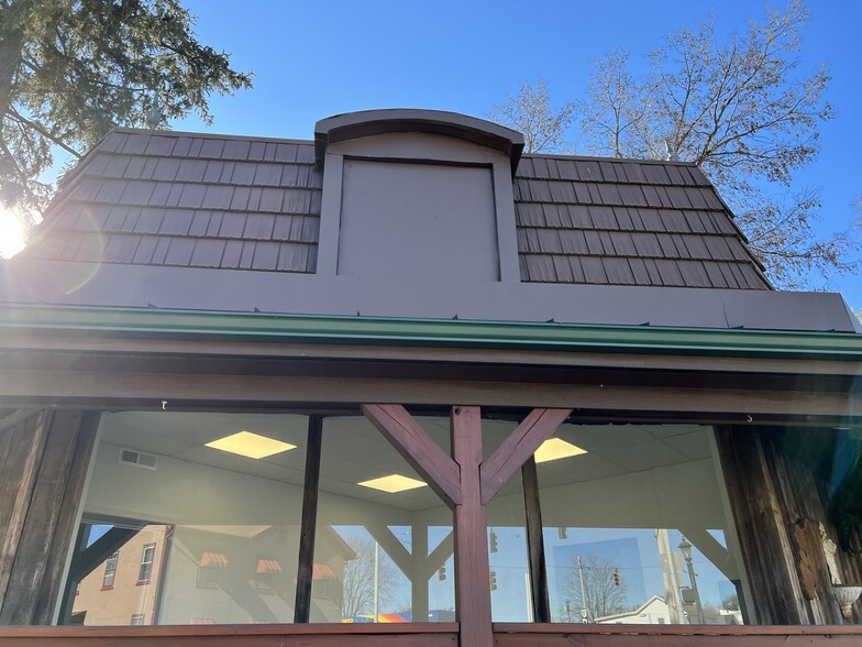 More Photos Of 53 E Market St, Germantown Restaurant For Sale