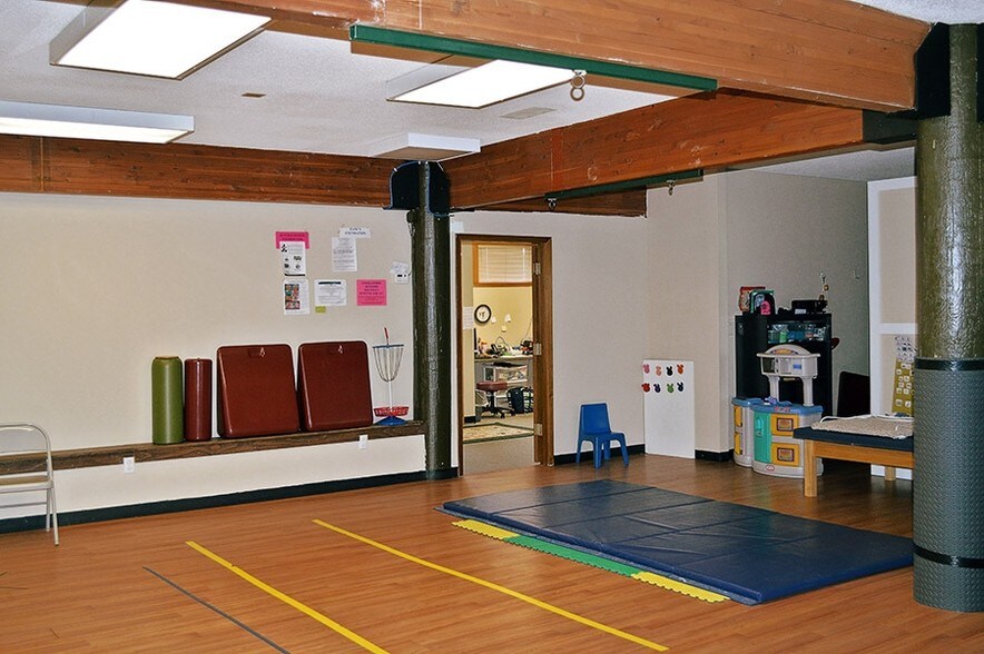 More Photos Of 150 N Miller Rd, Akron Loft Creative Space For Lease