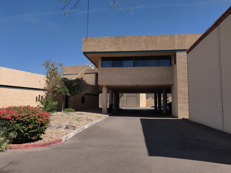 More Photos Of 2401 S 24th St, Phoenix Research And Development For Sale