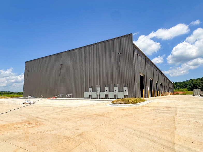 More Photos Of 2000 Bob Wade NW ln, Huntsville Industrial For Lease