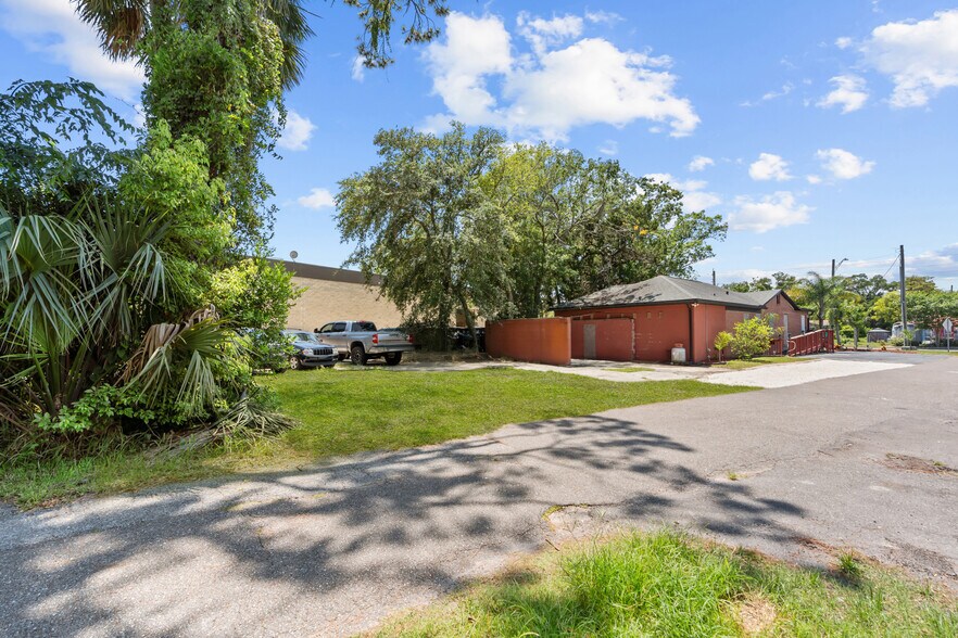 More Photos Of 1887 Mayport Rd, Atlantic Beach Freestanding For Sale