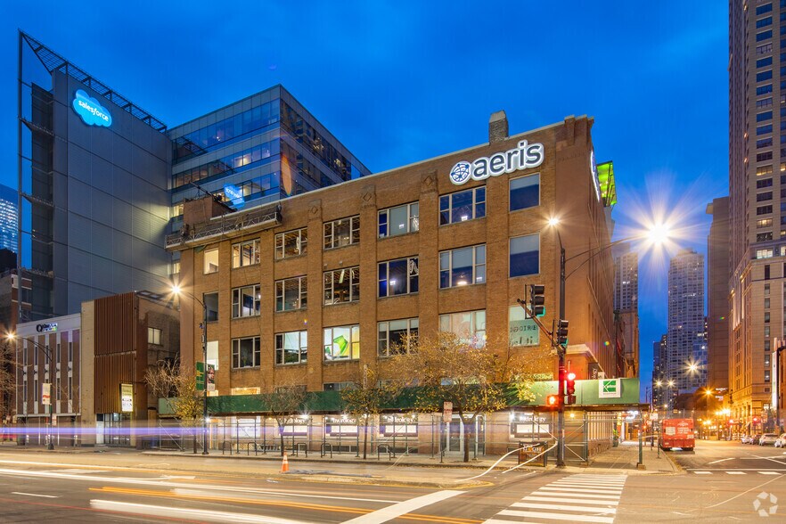 More Photos Of 120 W Hubbard St, Chicago Loft Creative Space For Lease