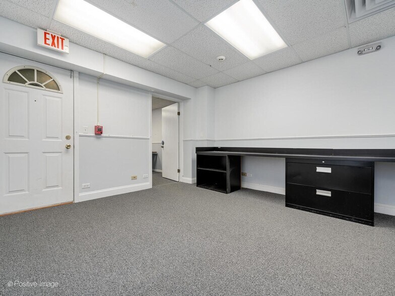 More Photos Of 440 Central Ave, Highland Park Storefront Retail Office For Lease