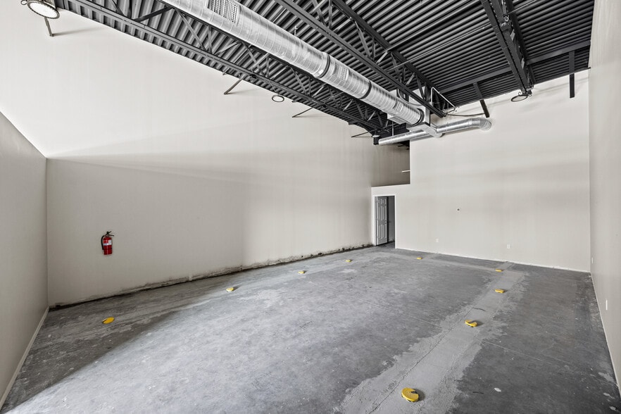 More Photos Of 23655 FM 1093, Richmond Convenience Store For Lease