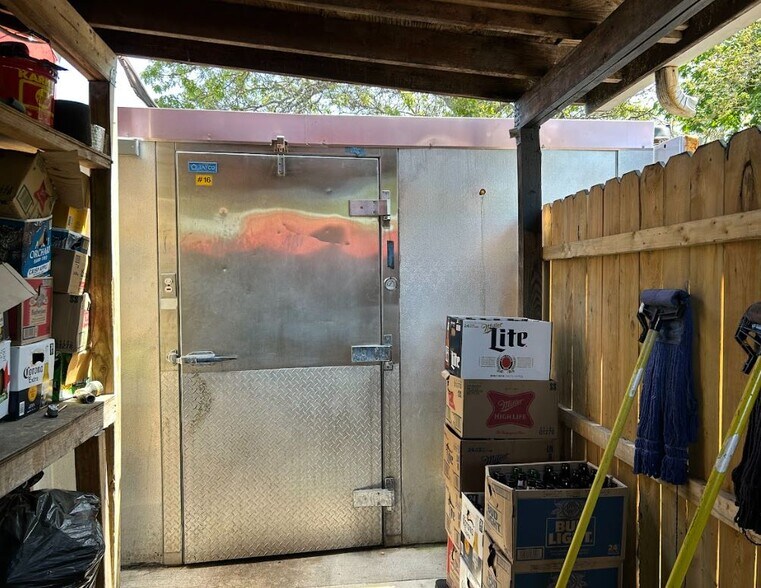 More Photos Of 742-746 Middle Country Rd, Selden Freestanding For Sale