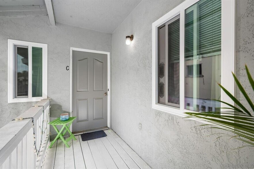 More Photos Of 248 Orange Ave, Coronado Multifamily For Sale