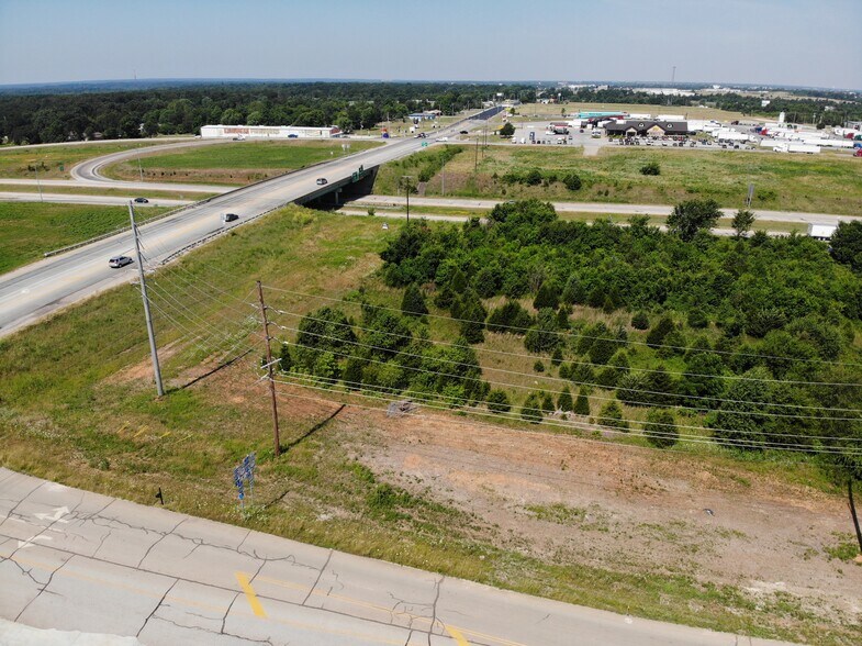 More Photos Of NEC 32nd & I-49, Joplin Land For Sale