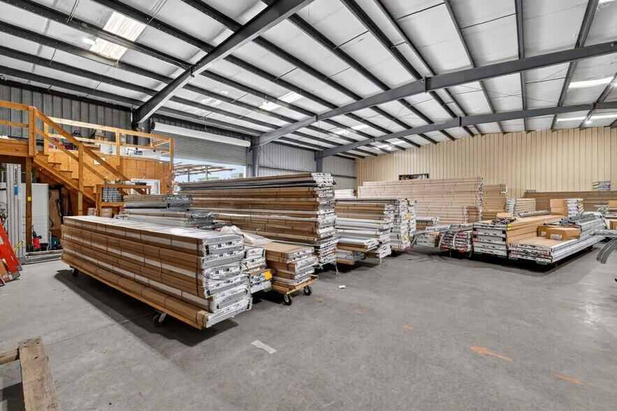 More Photos Of 722 Duck Lake Rd, Lady Lake Industrial For Sale