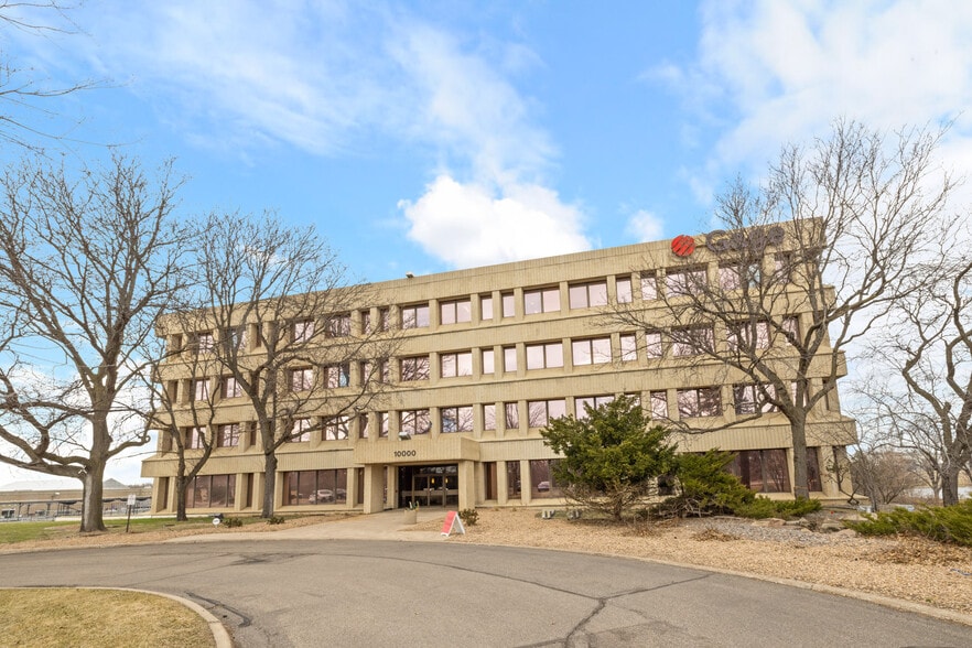 More Photos Of 10000 Highway 55, Plymouth Office For Lease