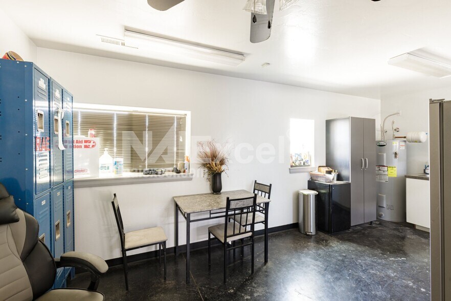 More Photos Of 1326 S 1900 E, Washington Warehouse For Lease