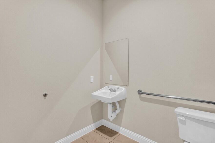 More Photos Of 2601 Little Elm Pky, Little Elm Medical For Sale