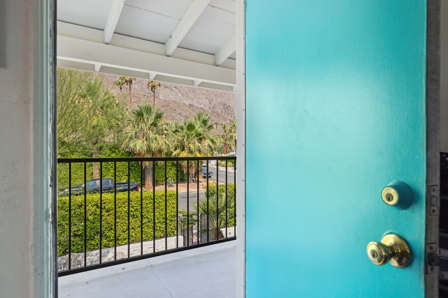 More Photos Of 1674 S Via Salida, Palm Springs Apartments For Sale