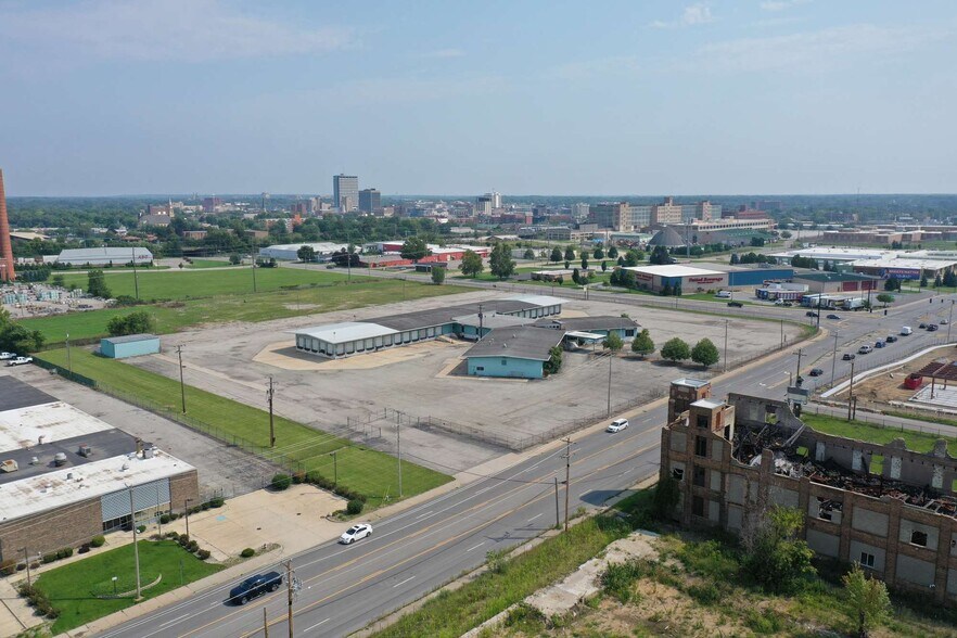 More Photos Of 815 W Sample St, South Bend Truck Terminal For Sale
