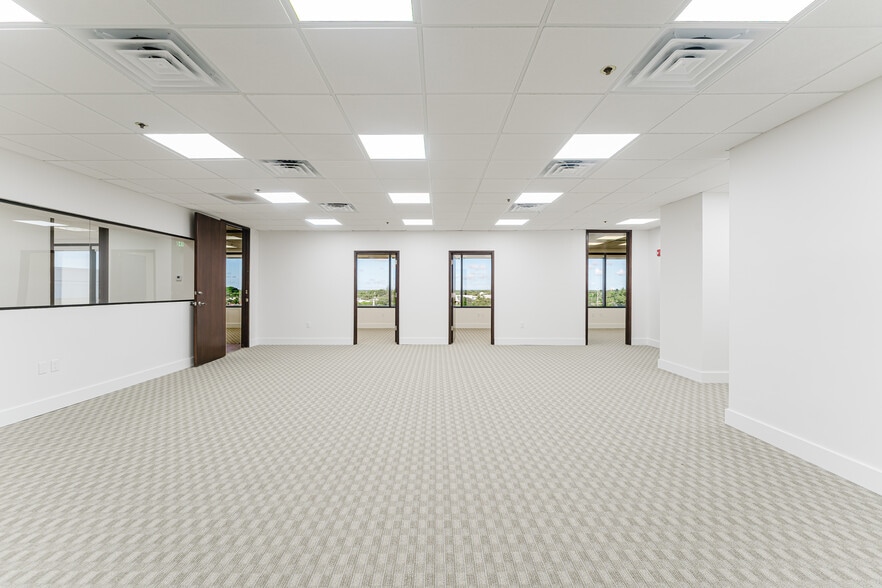 More Photos Of 40 SE 5th St, Boca Raton Office For Lease