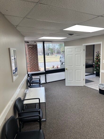 More Photos Of 7421-7441 Whitepine Rd, North Chesterfield Light Distribution For Lease