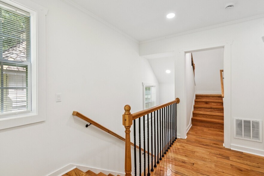 More Photos Of 375 Deerfield Dr, Dahlonega Multifamily For Sale