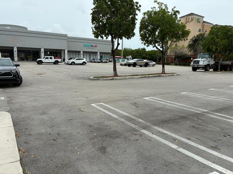 More Photos Of 7780-7800 NW 25th St, Miami Unknown For Lease