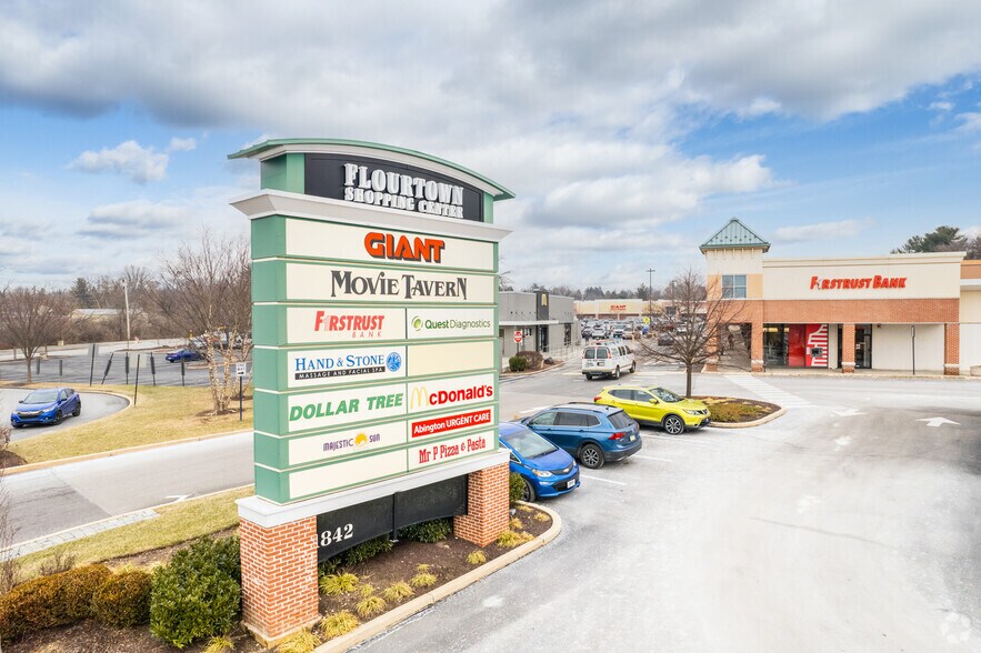 More Photos Of 1886 Bethlehem Pike, Flourtown Bank For Lease
