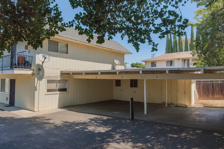 More Photos Of 22 S Lake Dr, Antioch Apartments For Sale