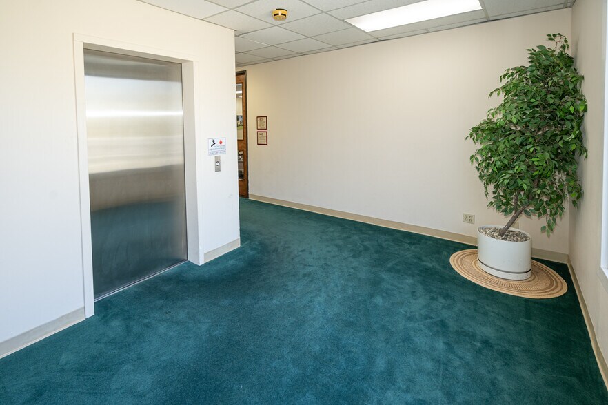 More Photos Of 24 Professional Center Pky, San Rafael Medical For Sale