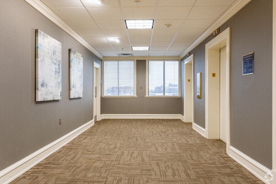 More Photos Of 6065 Roswell Rd NE, Atlanta Office For Sale