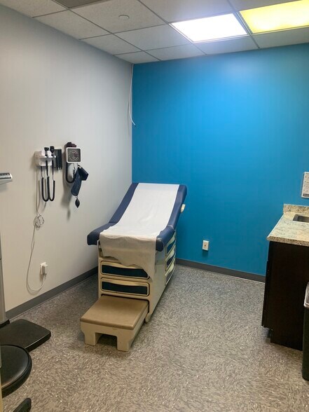 More Photos Of 45-47 Orient Way, Rutherford Medical For Lease