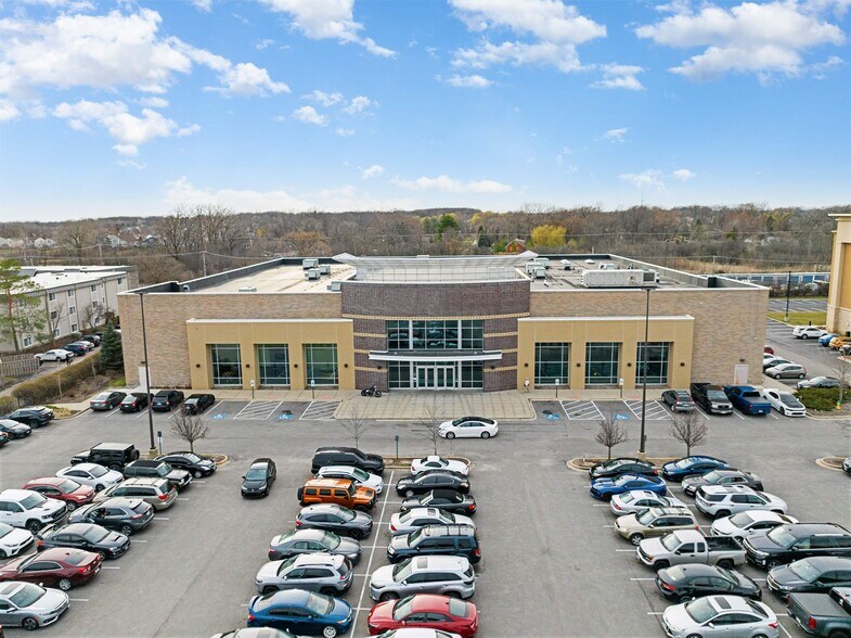 Primary Photo Of 452 Lakehurst Rd, Waukegan Health Club For Sale