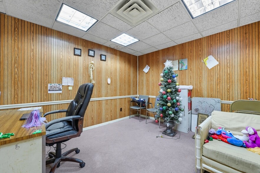 More Photos Of 1512 Cassat Ave, Jacksonville Freestanding For Sale