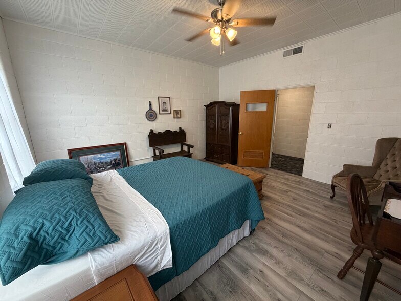 More Photos Of 204 Senter Ave, Omaha Lodge Meeting Hall For Sale