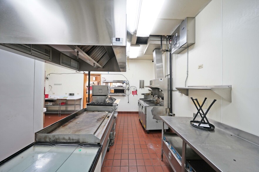 More Photos Of 318 S Wapato Ave, Wapato General Retail For Sale