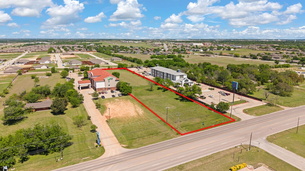 More Photos Of 1724 W Henderson St, Cleburne Land For Sale