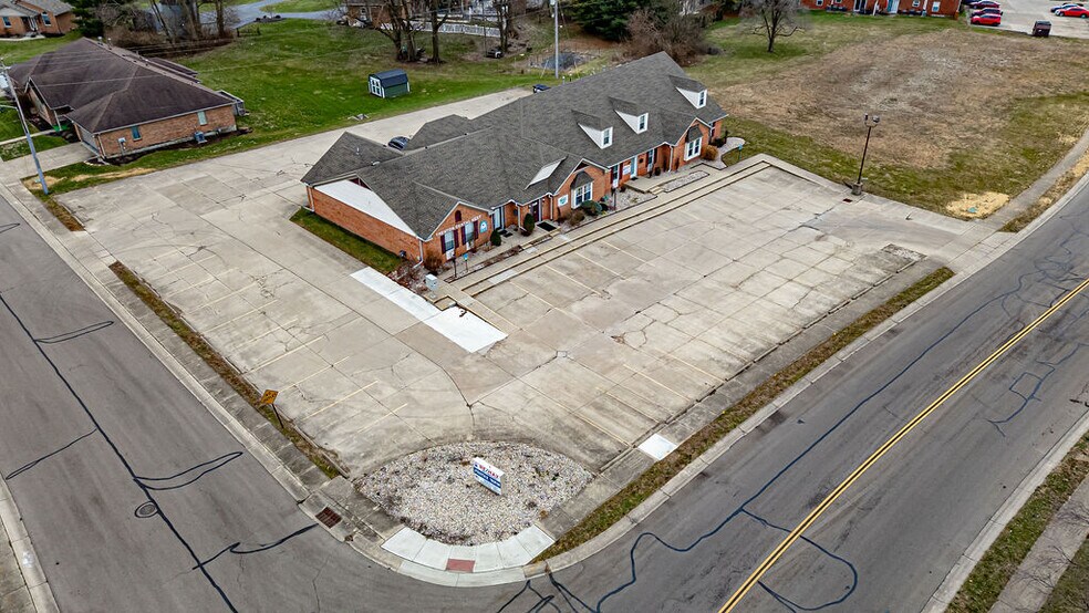 More Photos Of 304 Edgewood Dr, Trenton Medical For Sale