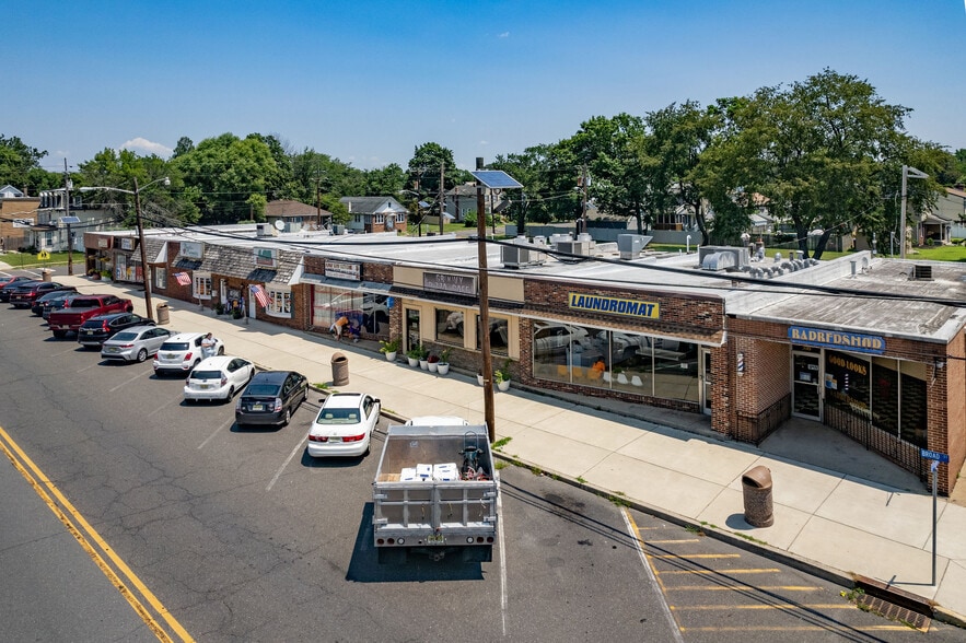 More Photos Of 316 Broad St, Florence Flex For Sale