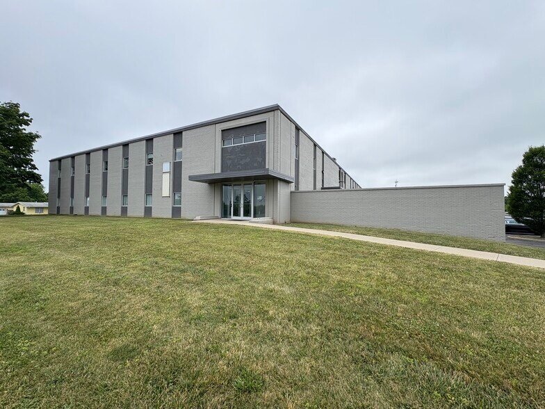 Primary Photo Of 1201 Cumberland Ave, West Lafayette Office For Lease