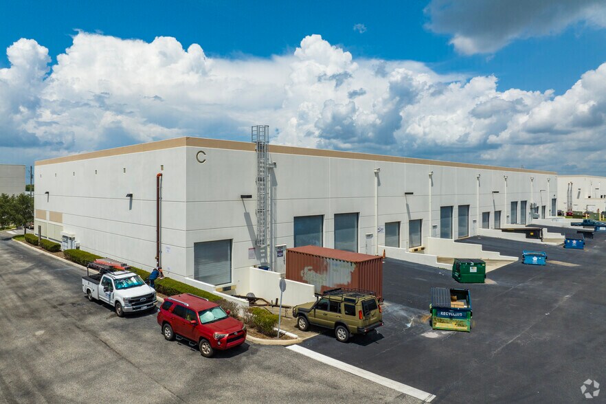 More Photos Of 4610-4630 Eagle Falls Pl, Tampa Warehouse For Lease