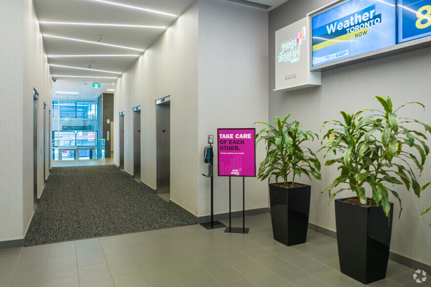 More Photos Of 2 Sheppard Ave E, Toronto Office For Lease