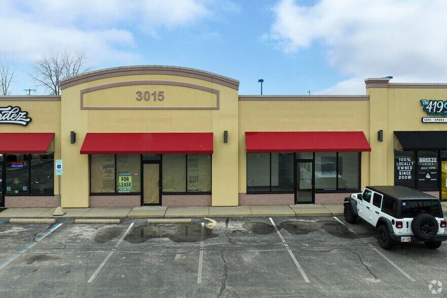 More Photos Of 3015 N Holland Sylvania Rd, Toledo Storefront For Lease