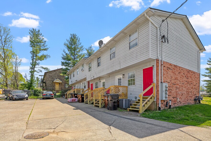 More Photos Of 117 Bradford Dr, Paris Apartments For Sale