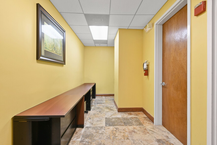 More Photos Of 1880 N Congress Ave, Boynton Beach Medical For Sale