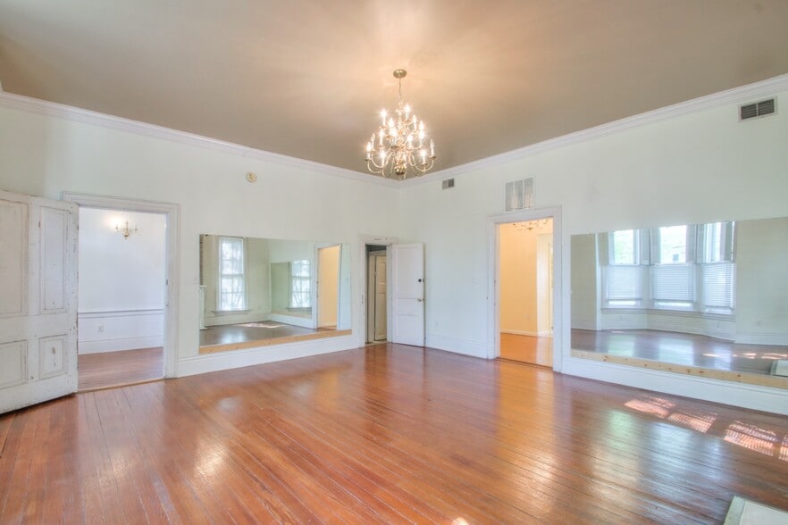 More Photos Of 5294 Main St, Spring Hill Office Residential For Sale