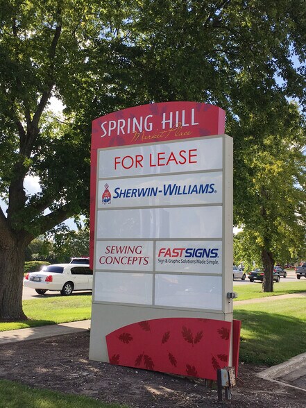 More Photos Of 180-200 S Western Ave, Carpentersville Unknown For Lease
