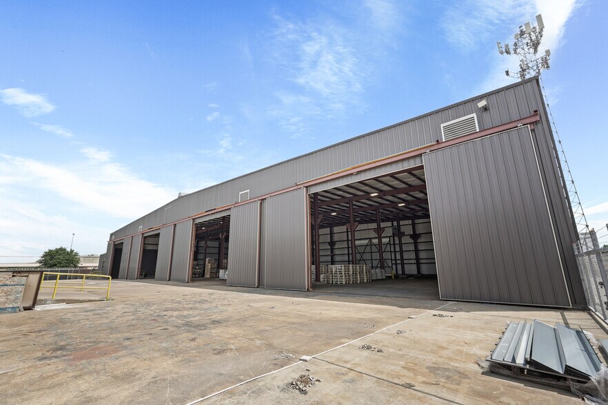 More Photos Of 8411 Villa Dr, Houston Warehouse For Lease