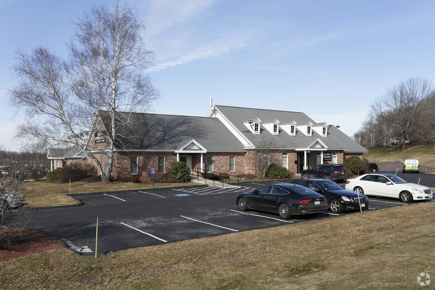 Primary Photo Of 820 Turnpike St, North Andover Coworking Space