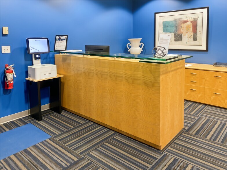 More Photos Of 30575 Bainbridge Rd, Solon Coworking Space