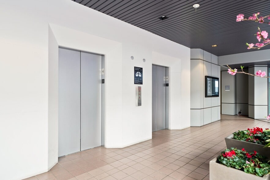 More Photos Of 765 The City Drive South, Orange Office For Lease