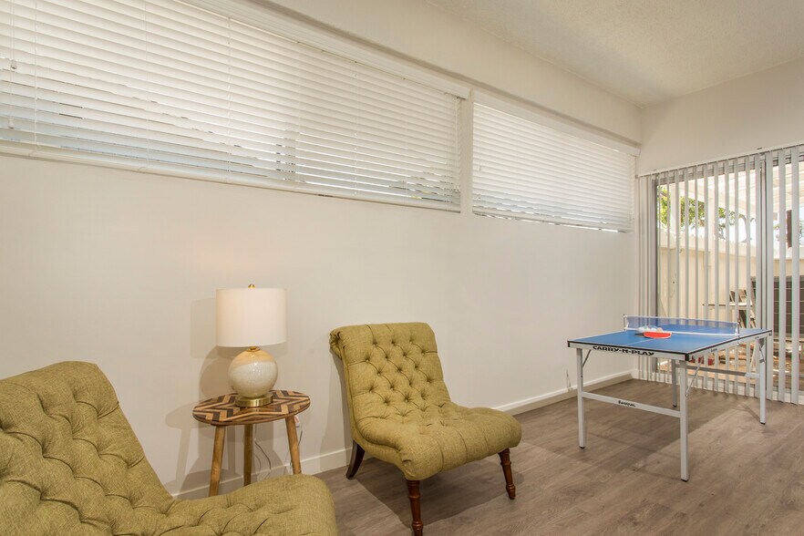 More Photos Of 12128 Ramona Ave, Hawthorne Apartments For Sale